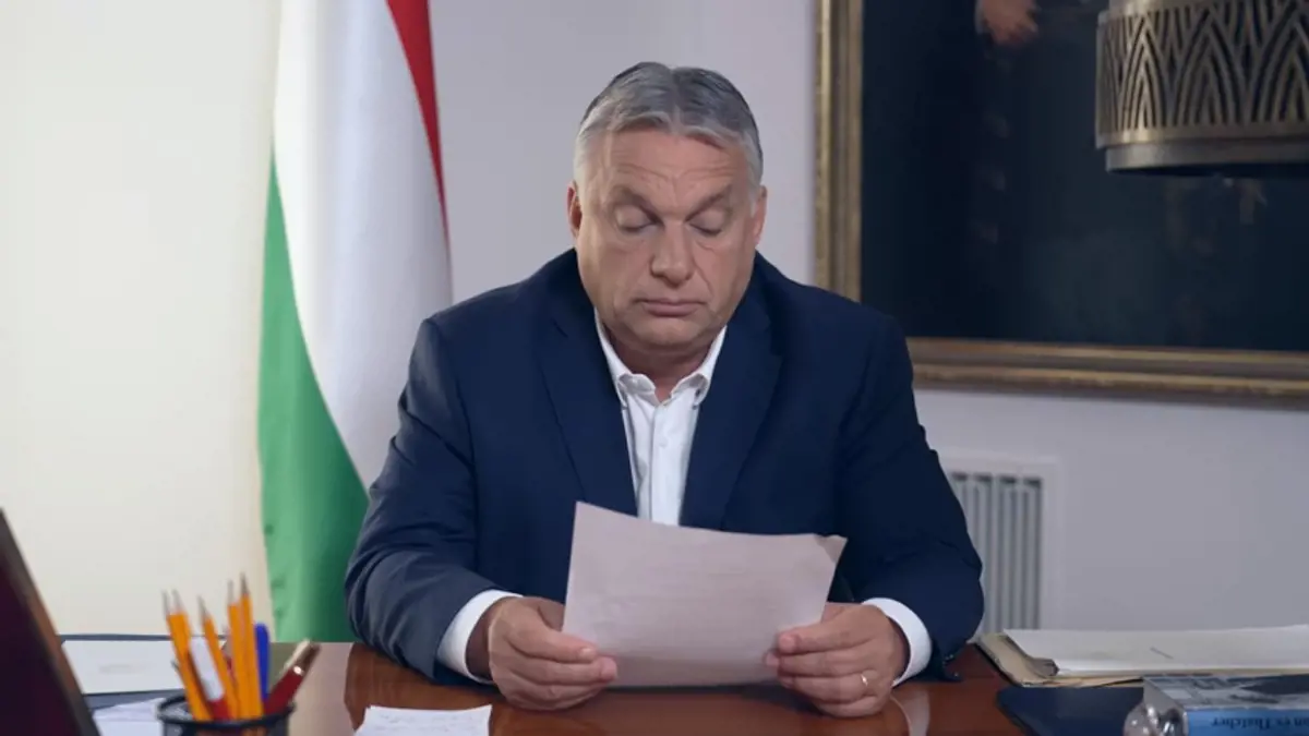 Orbán Viktor határozatot adott ki arról, hogy mindent jól csinál, szabad a sajtó és üldözik a korrupciót is