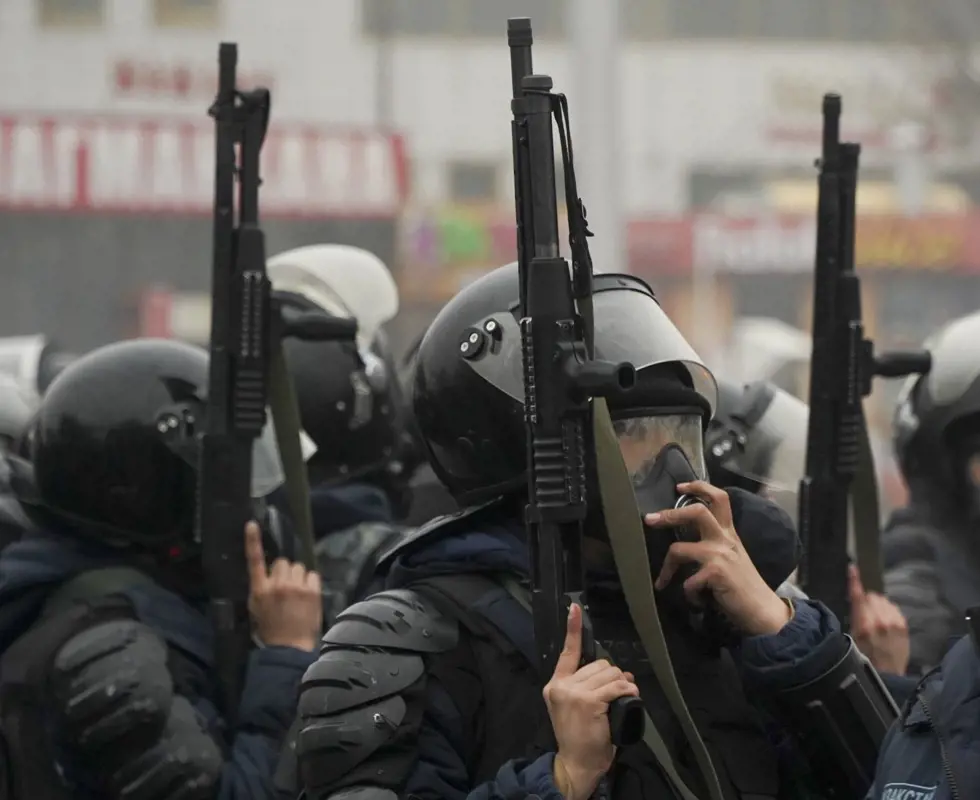 A kazah összecsapásokban már 26 tiltakozó és 18 rendfenntartó halt meg