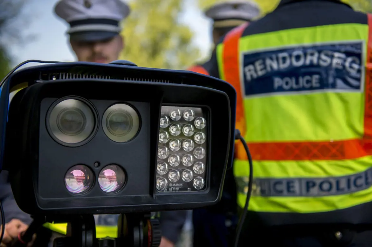 Hat óra alatt 128 gyorshajtót mértek be rendőrök kedden Óbudán