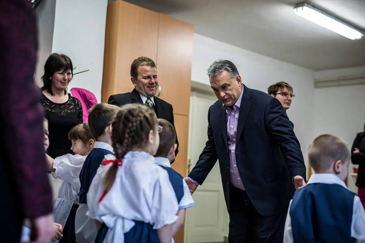 Majdnem minden második fideszes polgármesterjelölt használ politikai pedofíliát