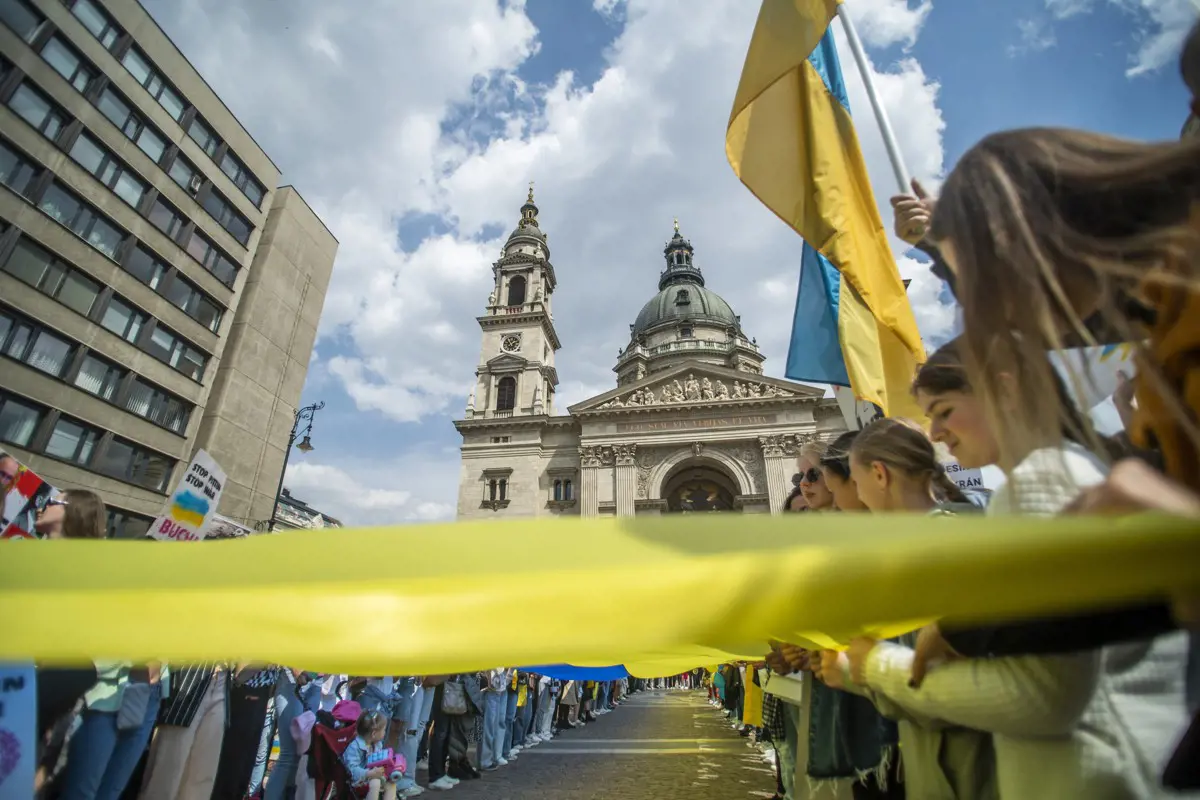 Egyszerre zajlott oroszpárti és Ukrajna mellett kiálló tüntetés Budapesten