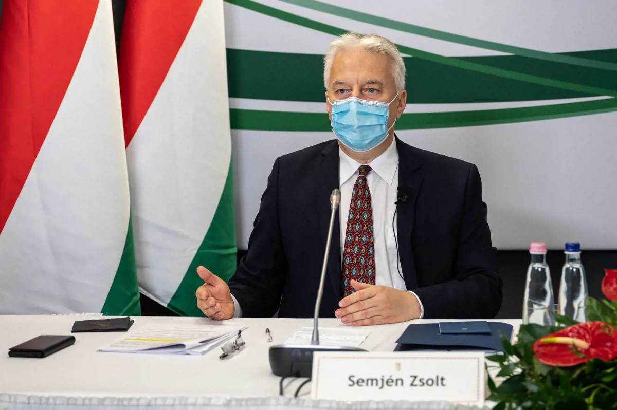 Ha nem fogadják el a Magyarországon beadott oltást, akkor mi sem fogadjuk el az érintett állam vakcináját