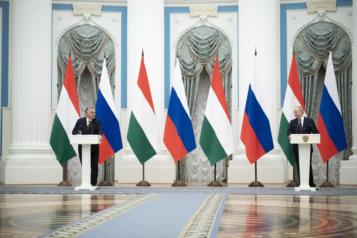 Magyarország mellett Szlovákia is mentesülhet az orosz olajimport tilalma alól
