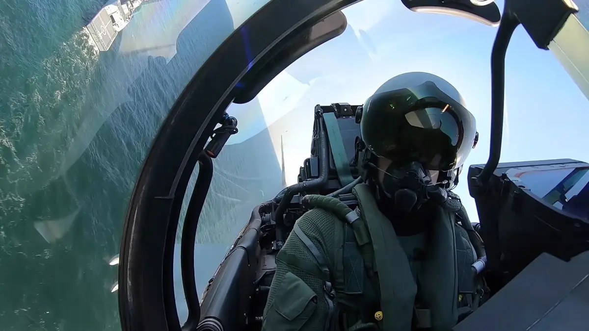 Felderítő repüléseket kezd a brit légierő a túszok hollétének kiderítésére