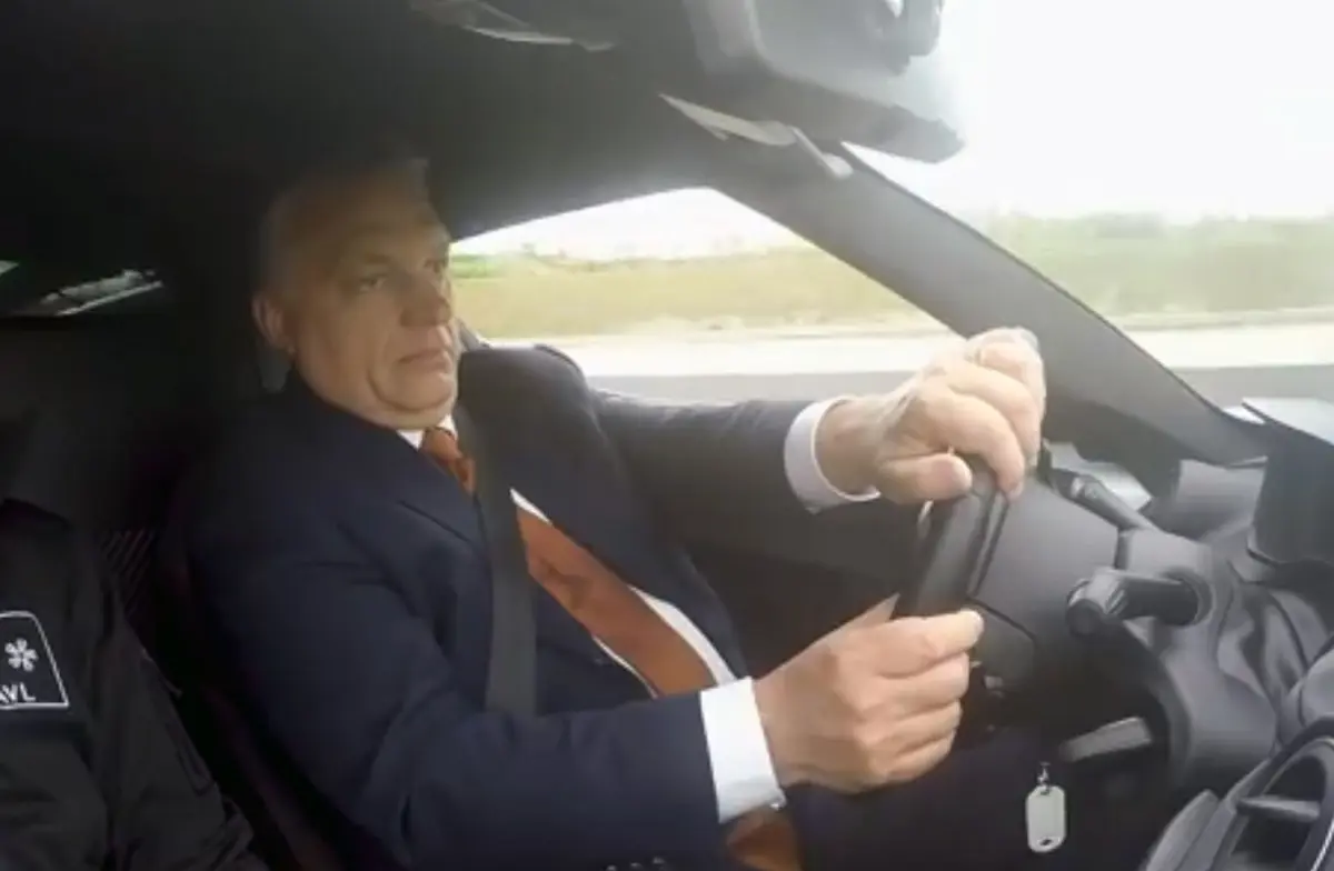 És az országot ki kormányozza, Miniszterelnök Úr?