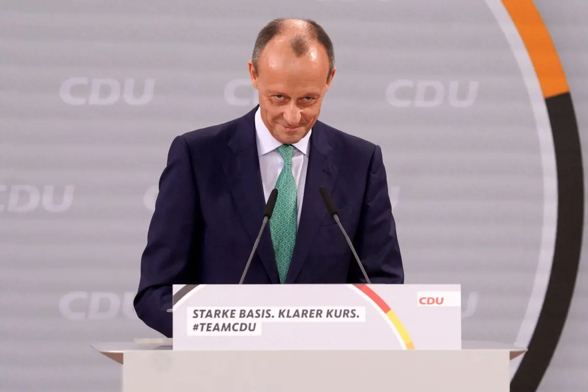 Friedrich Merzet választották a CDU pártelnökévé