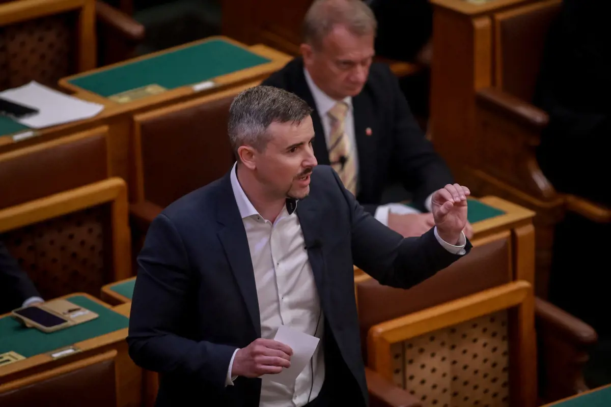 Reagált a Jobbik a kormányközeli hazugságokra: a magyar néppárt frakciója teljes egységben működik