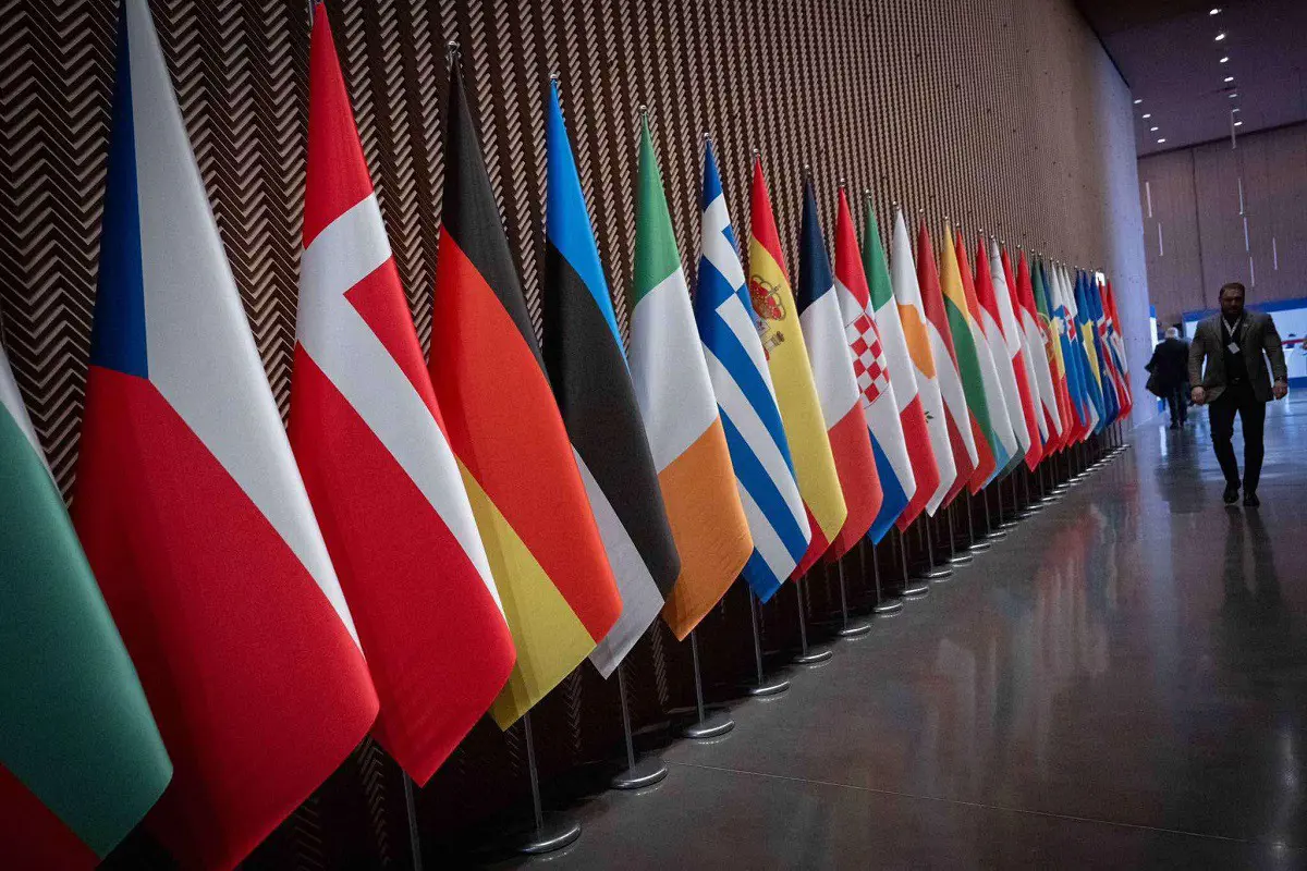 Az EU nem nyúl az orosz vagyonhoz, de fedezetként szolgál az Ukrajnának nyújtott hitelhez