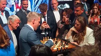Bort iszik, vizet prédikál? Polgár Judit jelölésének margójára