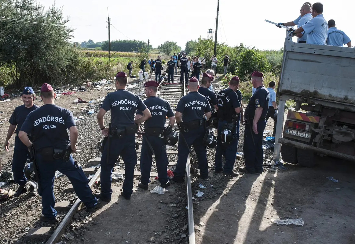 Amikor a "röszkei csata" zajlott, Orbán Viktor még nyitott menekülttáborokban gondolkodott