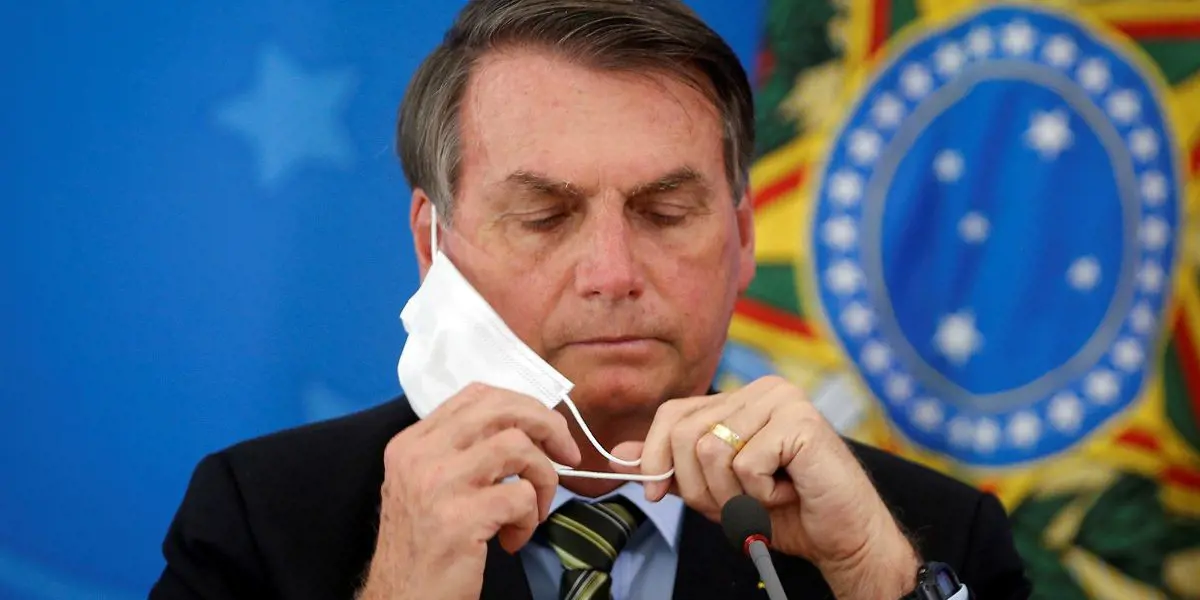 "Példamutatásból" jeles: megint pénzbüntetést kapott a vírusszkeptikus brazil elnök, mert nem viselt szájmaszkot