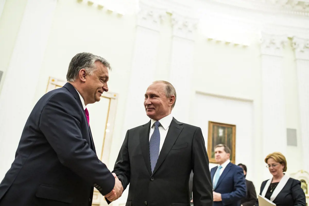 Egységben Magyarországért: Orbán hazudik és uszít, mint gazdája, Putyin!