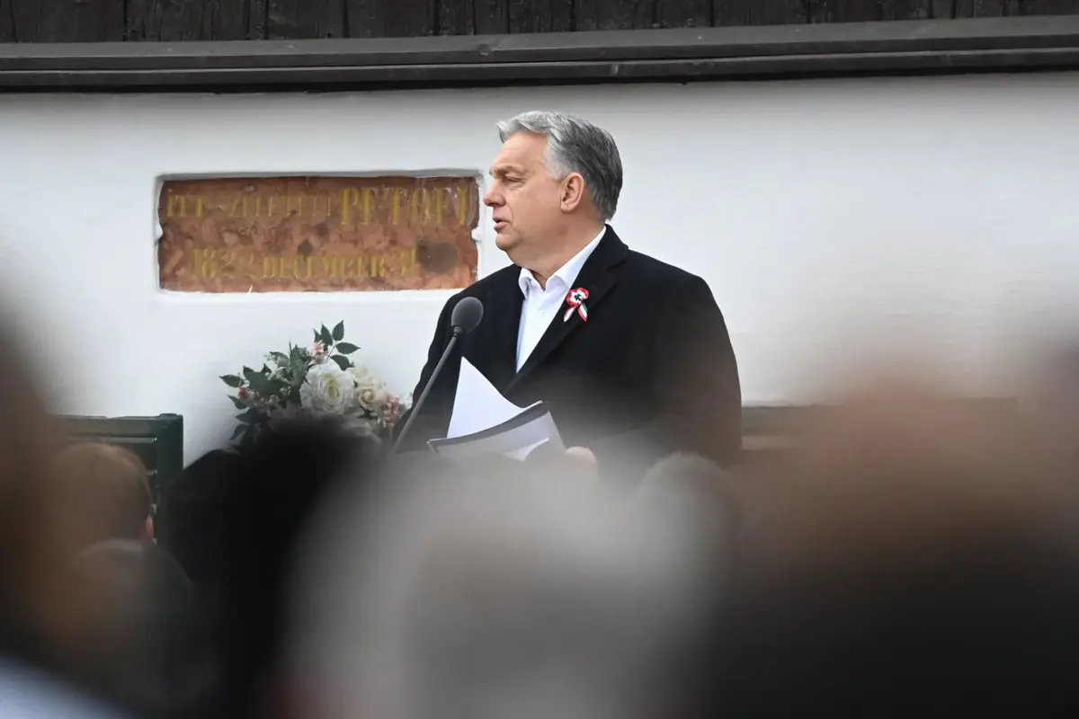 Orbán Viktor szerint Petőfi Sándor a 12 pont elejére kanyarította volna a békét (az oroszokkal)