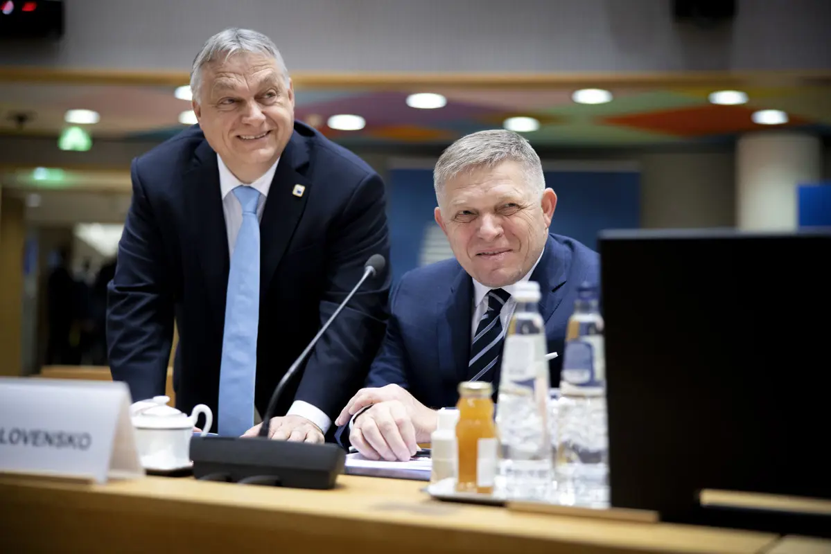 Robert Fico első nyilvános fellépésében Orbán közvetítői erőfeszítéseit méltatta