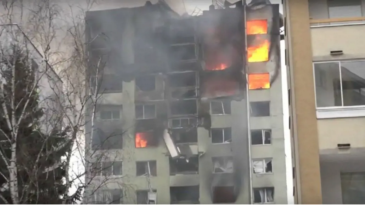 Felvétel készült arról, ahogy felrobban az eperjesi lakóépület