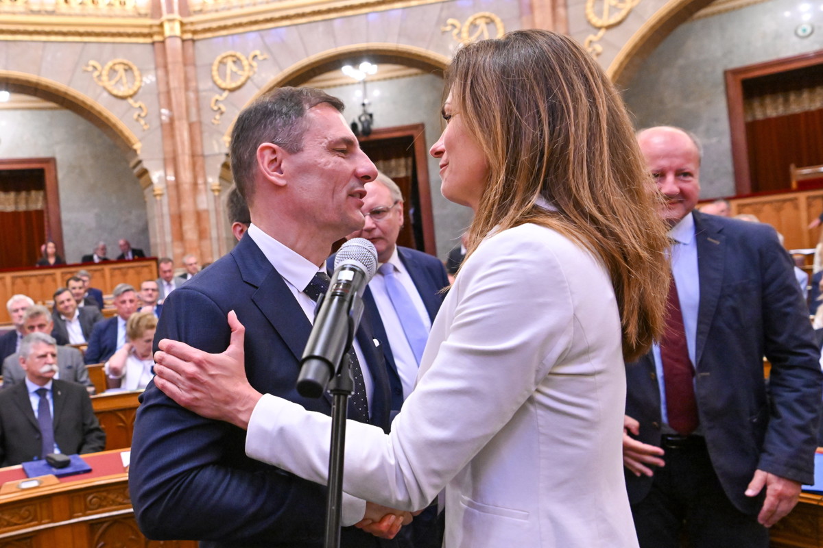 1400 titkos megfigyelésre vonatkozó kérelemről döntött az Igazságügyi Minisztérium tavaly