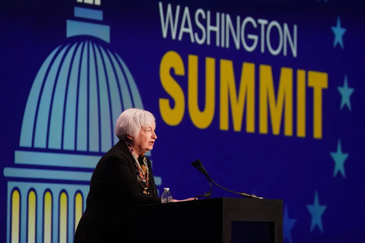 Washington vitatja a Fitch Ratings leminősítését