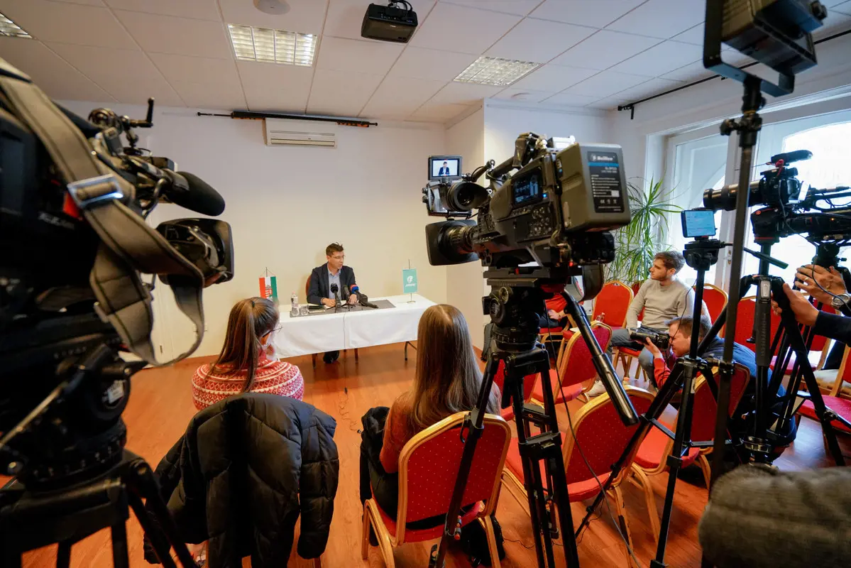 A Jobbik konkrét segítséget nyújt a lokálpatrióta közösségeknek a korrupciós ügyek felderítésében