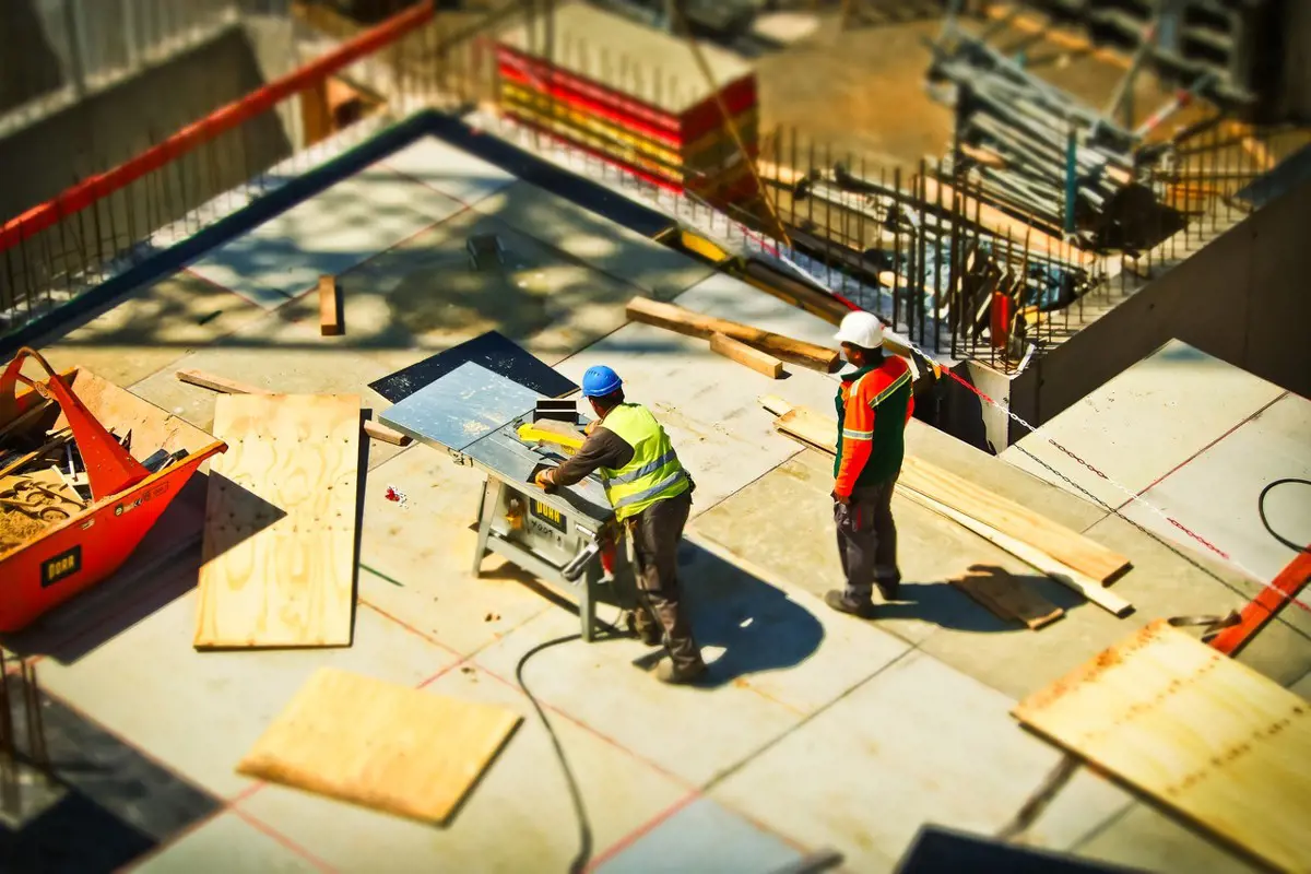 A szakszövetség szerint ismét új erőre kapott az építőipar júliusban