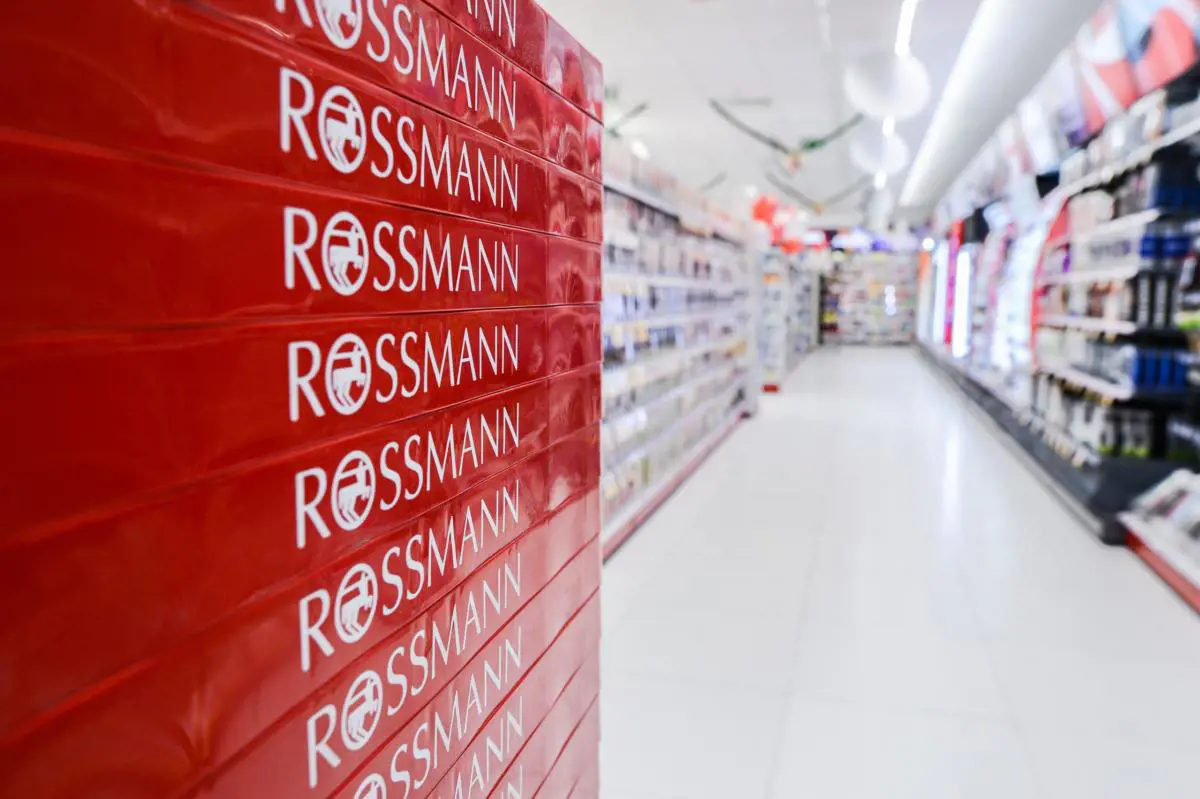 60 ezer forinttal jutalmazza a Rossmann azokat a dolgozókat, akik beoltatják magukat