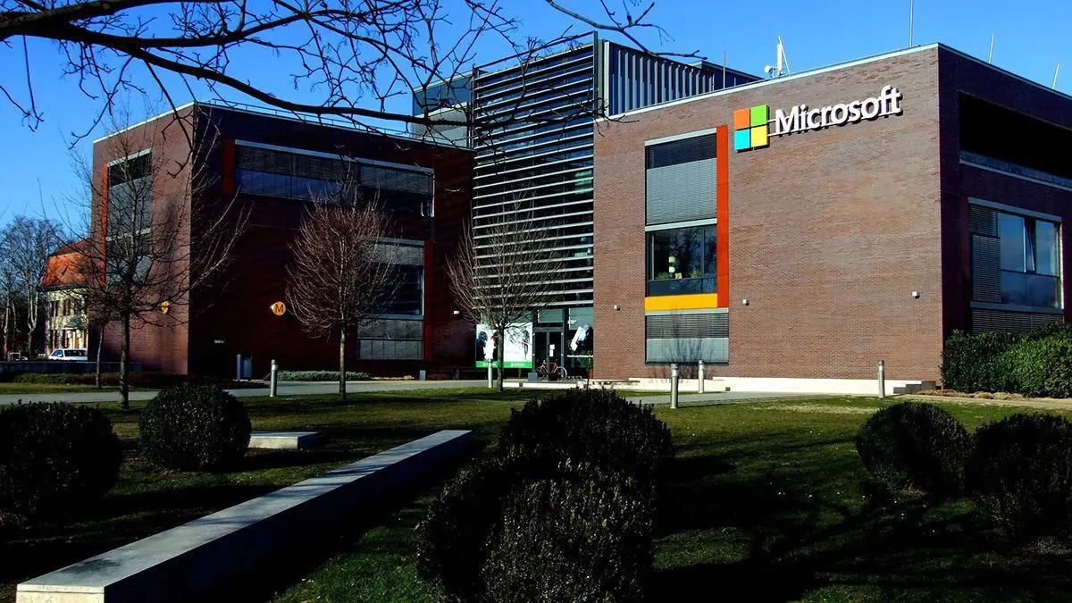 A NAV nem folytatott belső vizsgálatot a botrányos Microsoft-beszerzés miatt