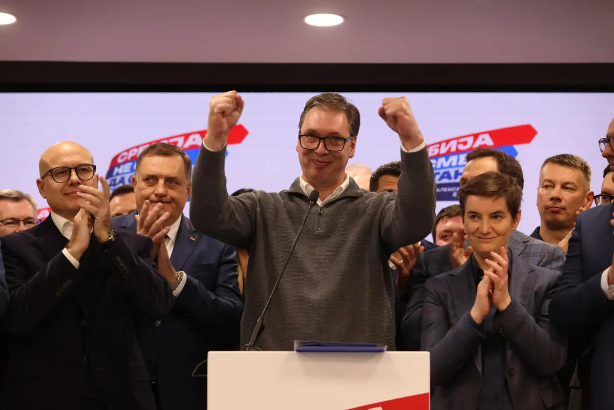 Marad a kormánykoalíció Szerbiában az előrehozott választás eddigi eredménye alapján