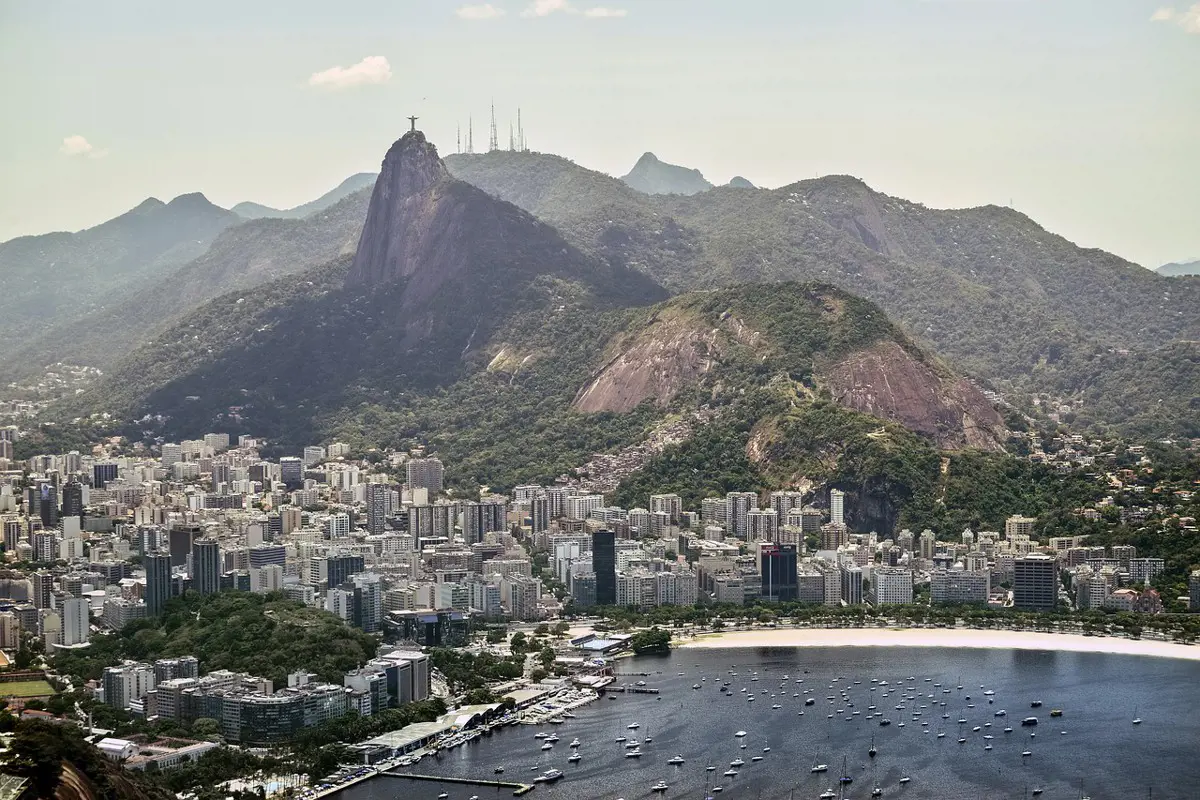 Razziát tartott a brazil rendőrség a riói favellákban, több halott is van