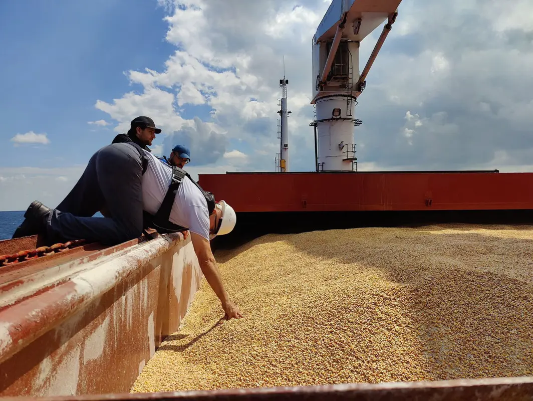 A tranzitot kivéve Bulgária átmenetileg megtiltja az ukrán gabona behozatalát