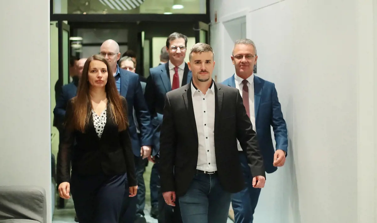 A Jobbik elnöksége kitart a néppárti politika helyessége mellett