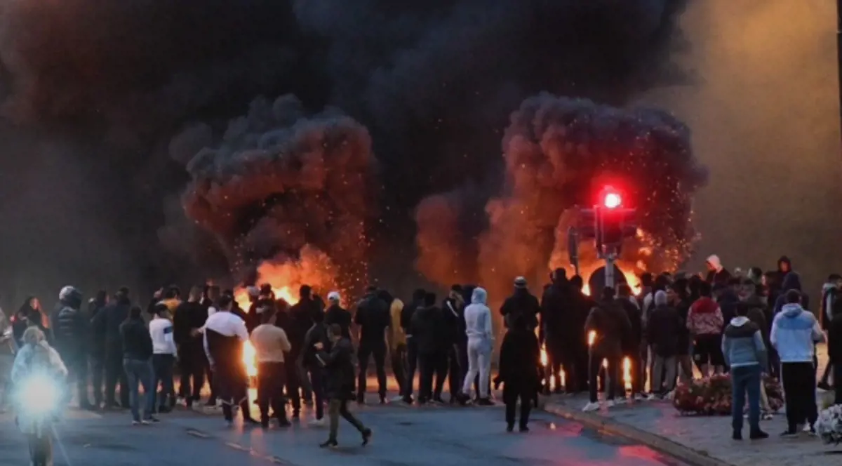 Koránégetés ellen tiltakozó tüntetések voltak Svédországban, lövések is dördültek