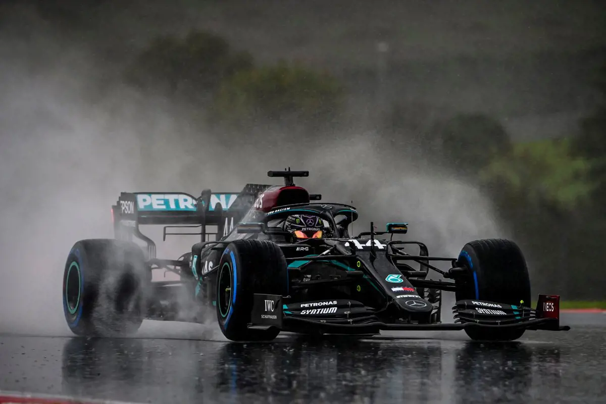 Lewis Hamilton hétszeres világbajnok