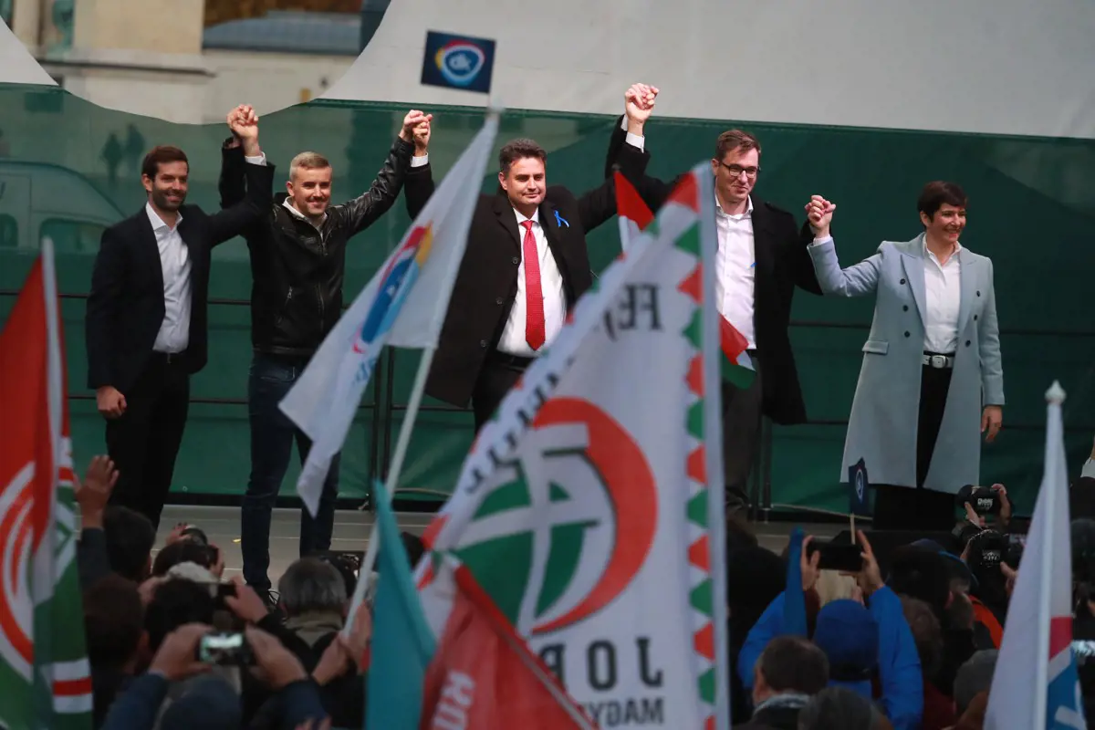 Medián: az ellenzék magabiztosan vezet a fővárosban a Fidesz előtt