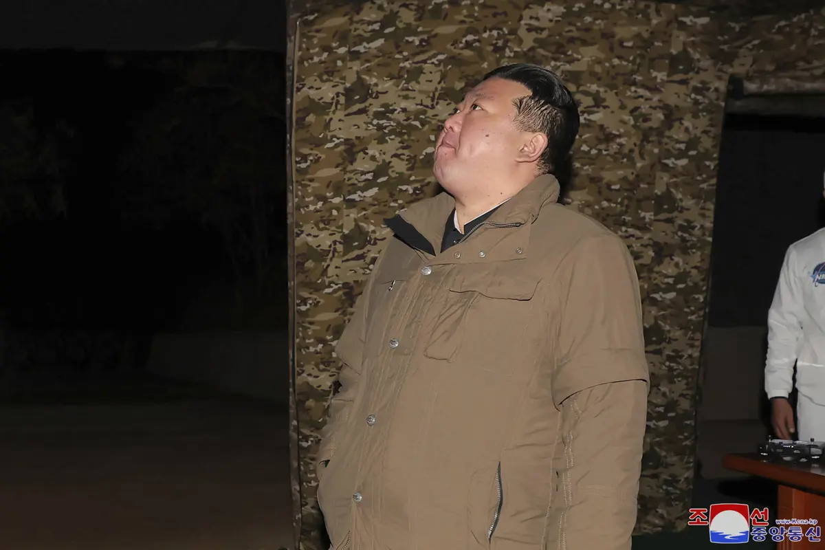 Kim Dzsongun személyesen is ott volt az észak-koreai fegyverkísérletnél