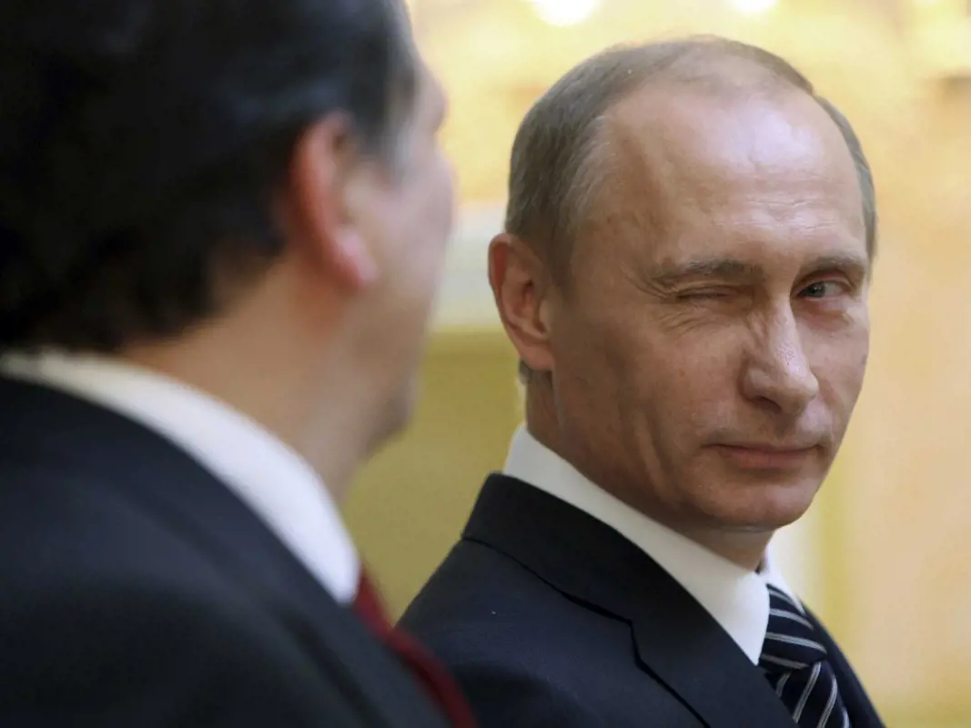 Putyin beoltatja magát a vakcinájával