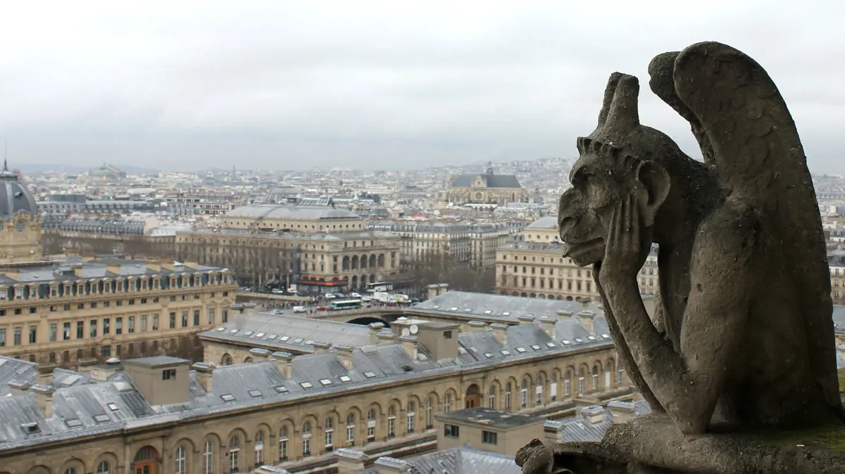 Párizsi tűzoltóság: kész csoda, hogy a Notre-Dame még áll