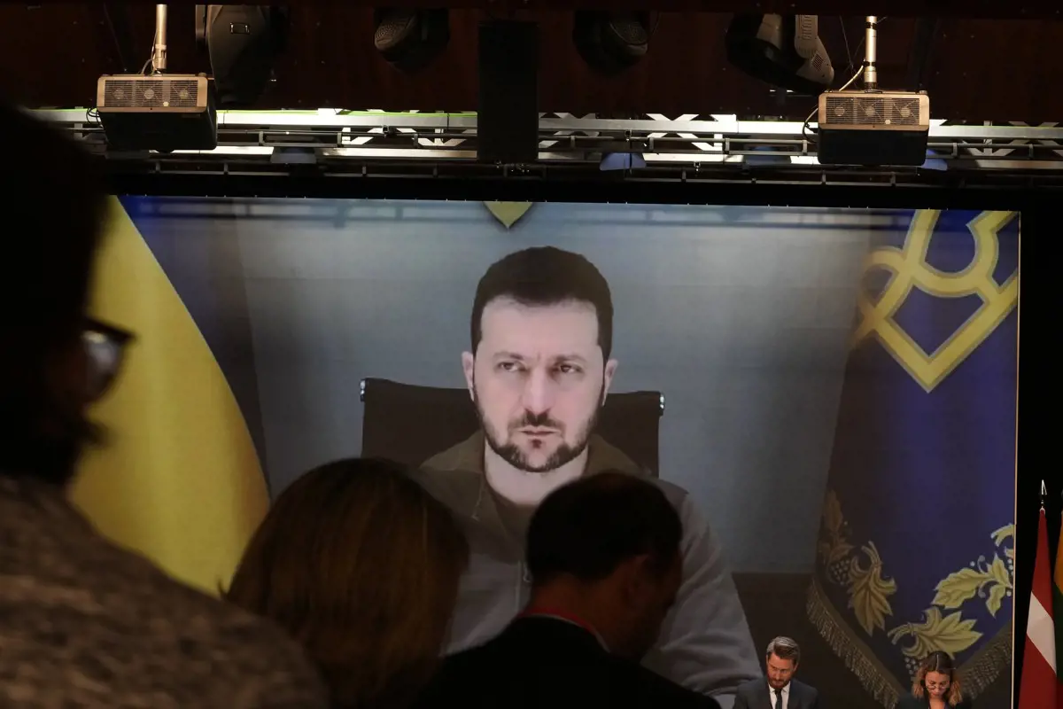 Zelenszkij a nürnbergihez hasonló bíróság előtt vizsgáltatná az orosz vezetés felelősségét