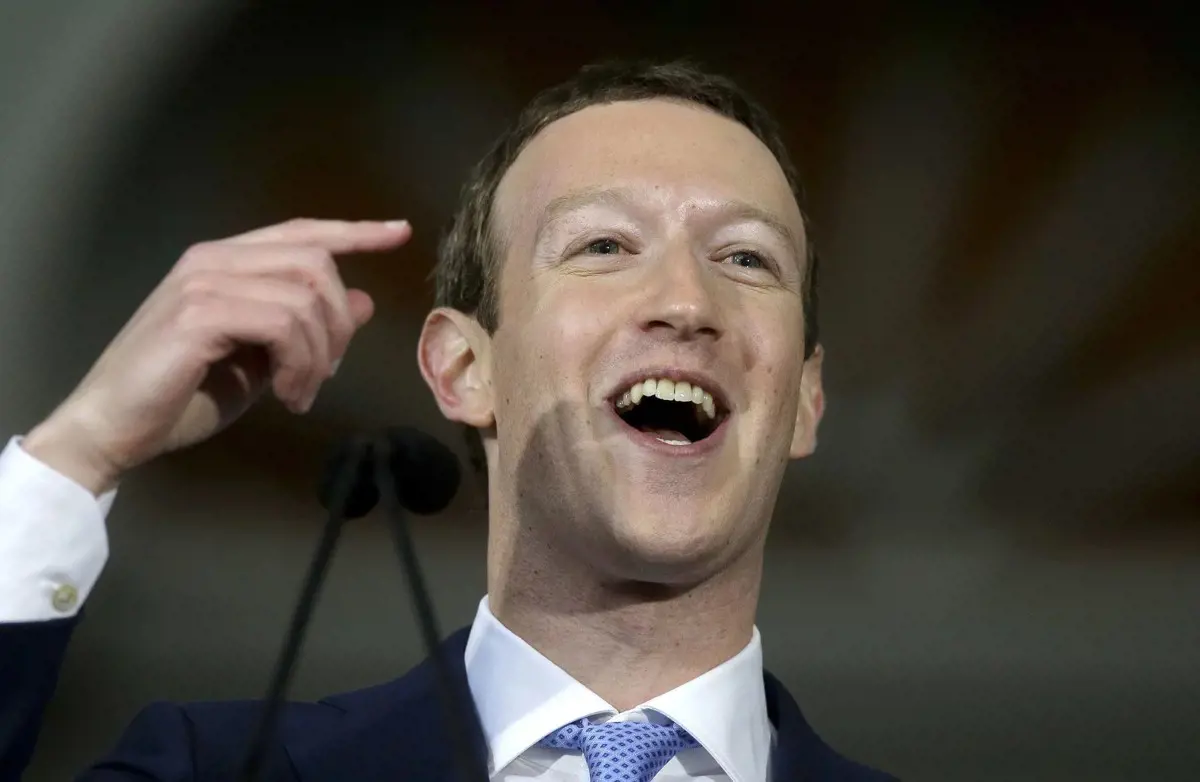Mark Zuckerberg nyílt levélben könyörög az internet világméretű cenzúrájáért
