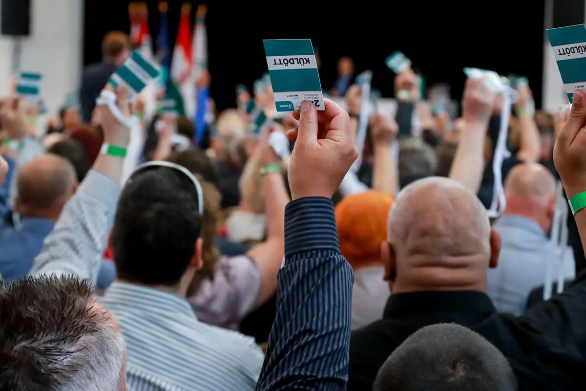 Jobbik: "Alapelveink: tradíció, normalitás és a józan ész"