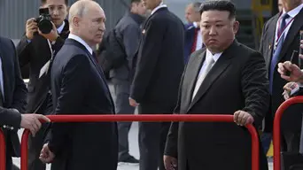 Kim Dzsongun szerint Észak-Korea és Oroszország "legyőzhetetlen harcostársak"