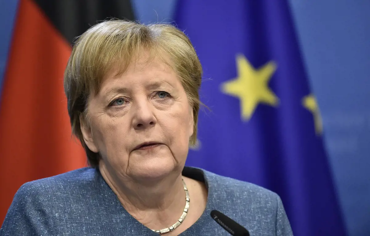 Merkel: Kína számos területen vetélytárs, de sok más területet érintően szövetséges