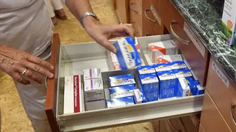 Az egészségügyi államtitkár szerint gyógyszerautomaták telepítésére lenne szükség