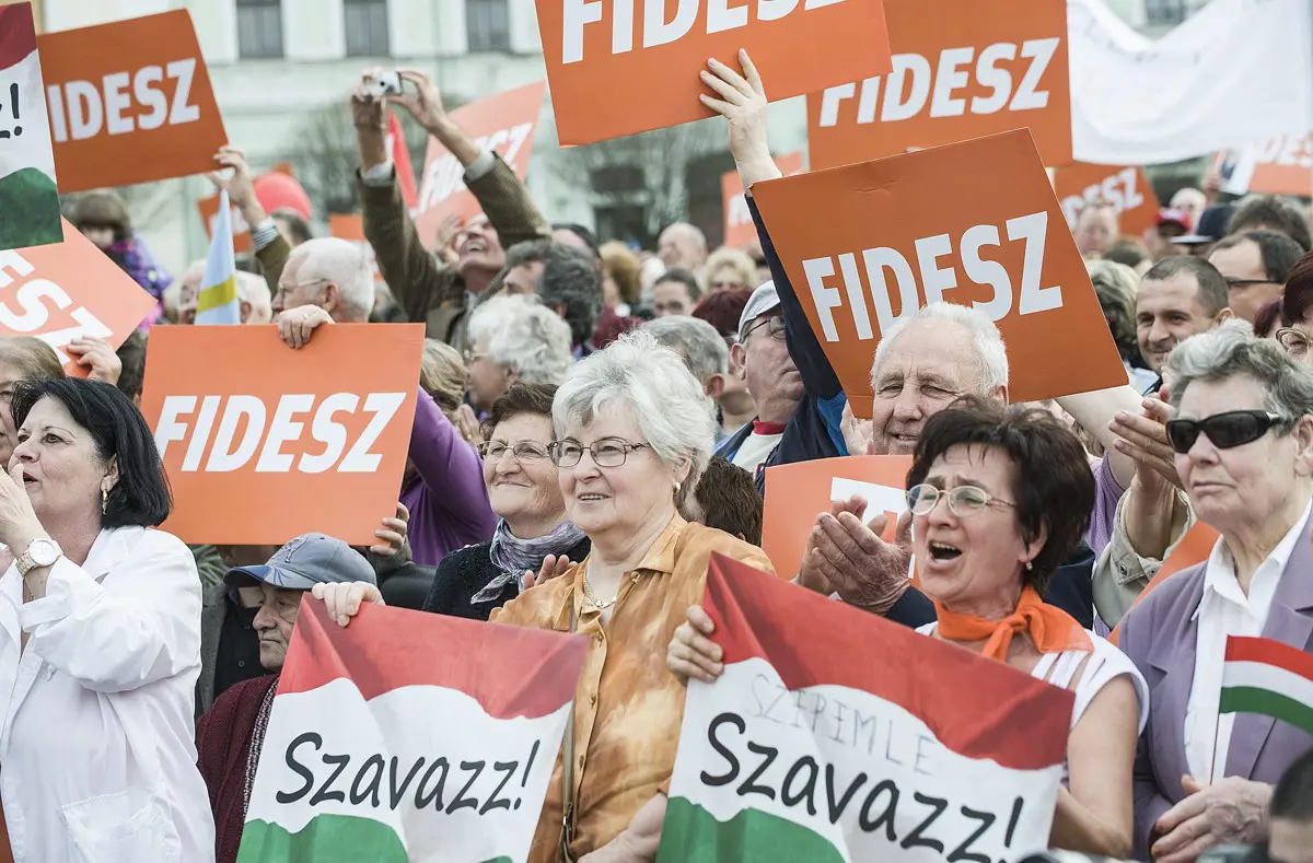 Belső kritika: A fidelitasosok szerint az öregek pártja lett a Fidesz