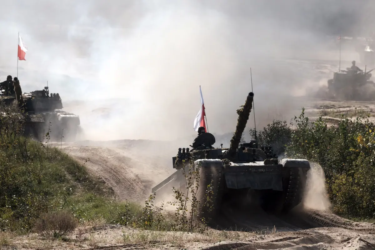 Tankcsapdákat kezdtek kialakítani az orosz és fehérorosz határ közelében Lettországban
