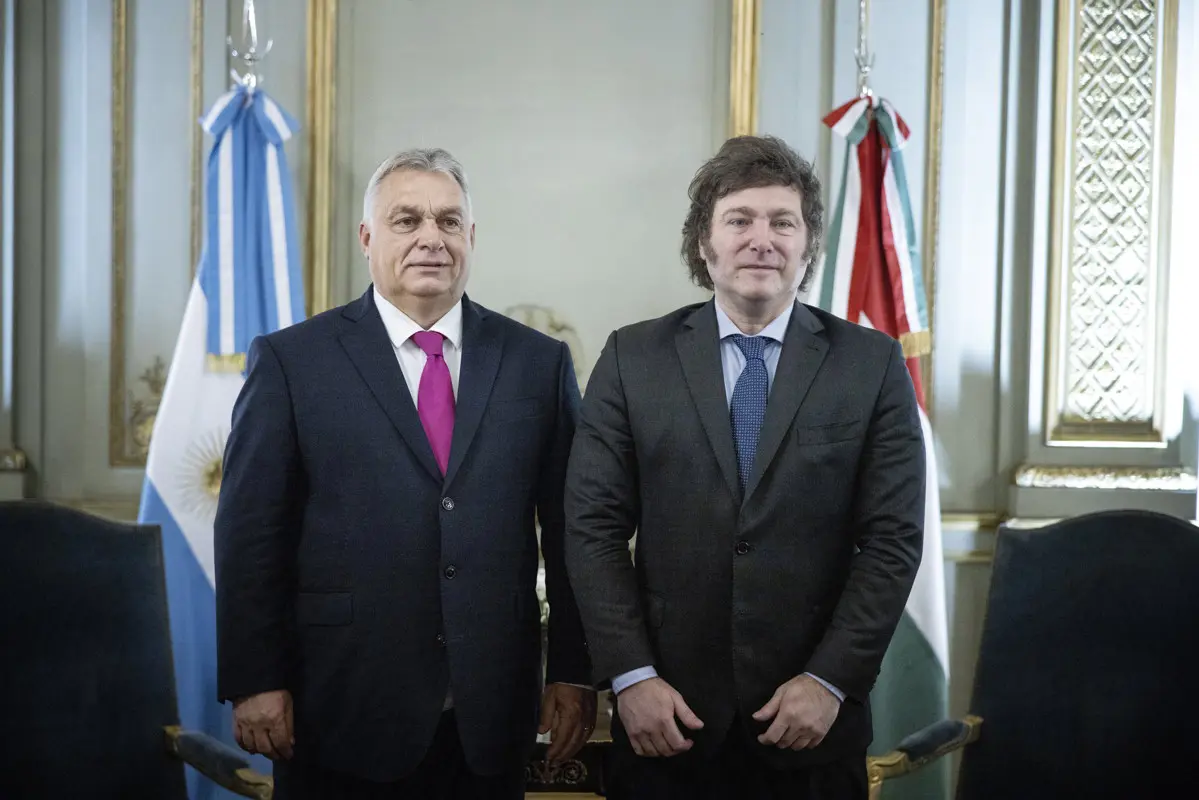 Orbán Viktor a láncfűrészes argentin elnökhöz látogatott