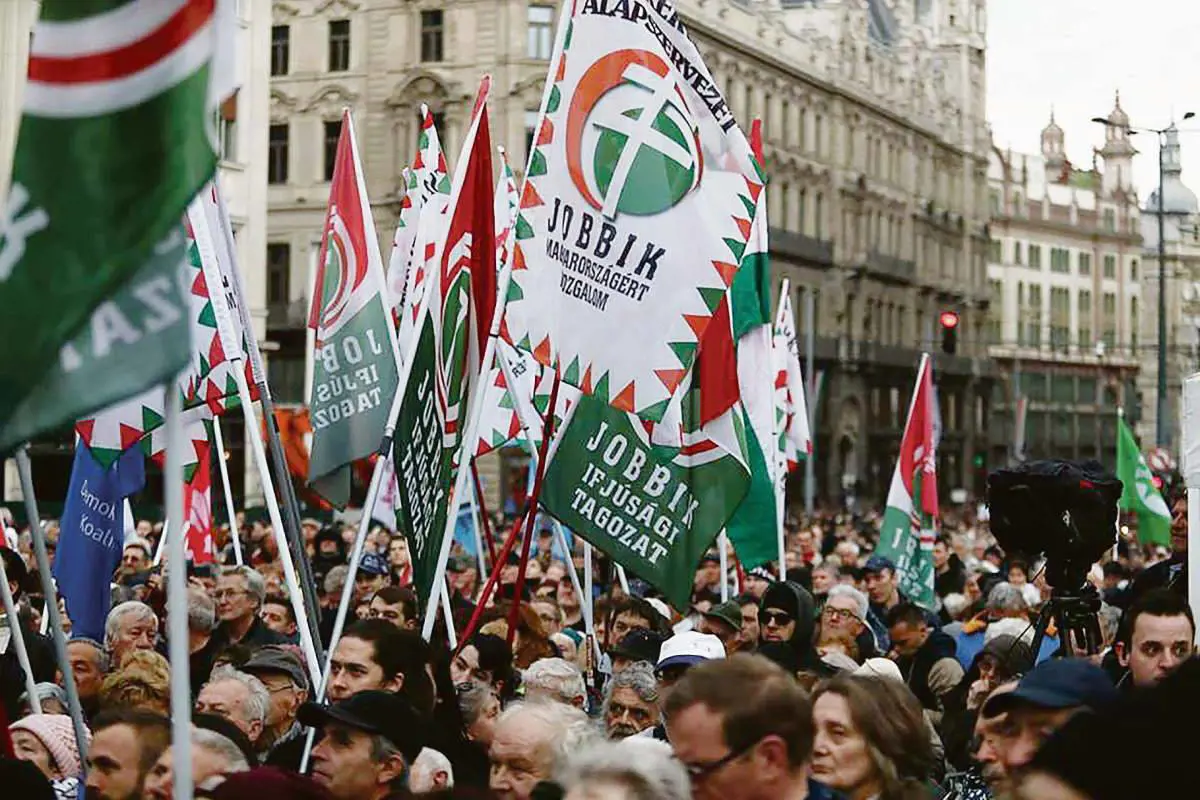 Jobbik: most éppen a Demokrata nevű kormánypárti lap írt ordas nagy hazugságot a pártról