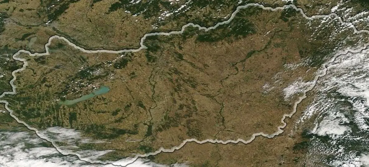 Döbbenetes: így fest műholdképen a magyarországi aszály