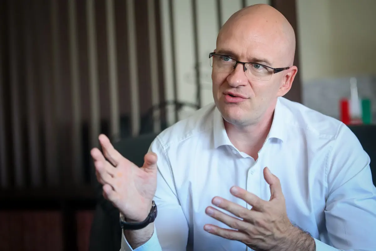 Z. Kárpát Dániel: Az adósrabszolgaságnak nincs helye a XXI. században!