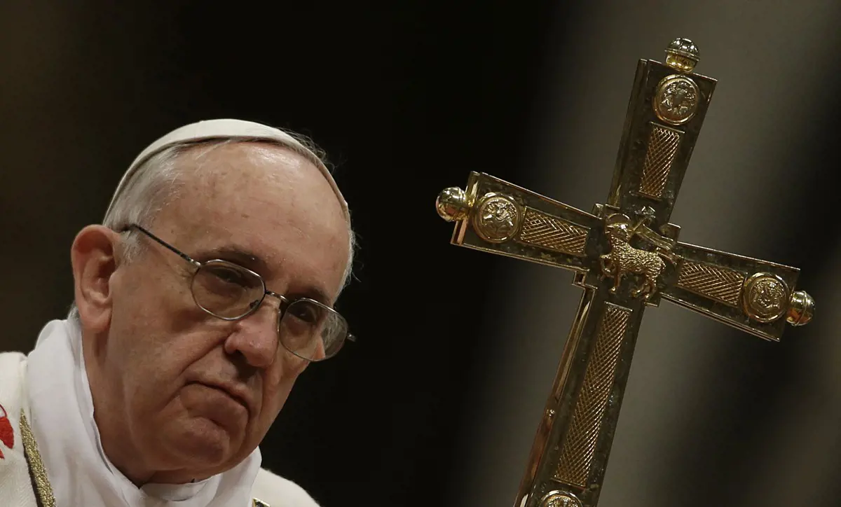 Ferenc pápa: hallgassanak el a fegyverek a világban!