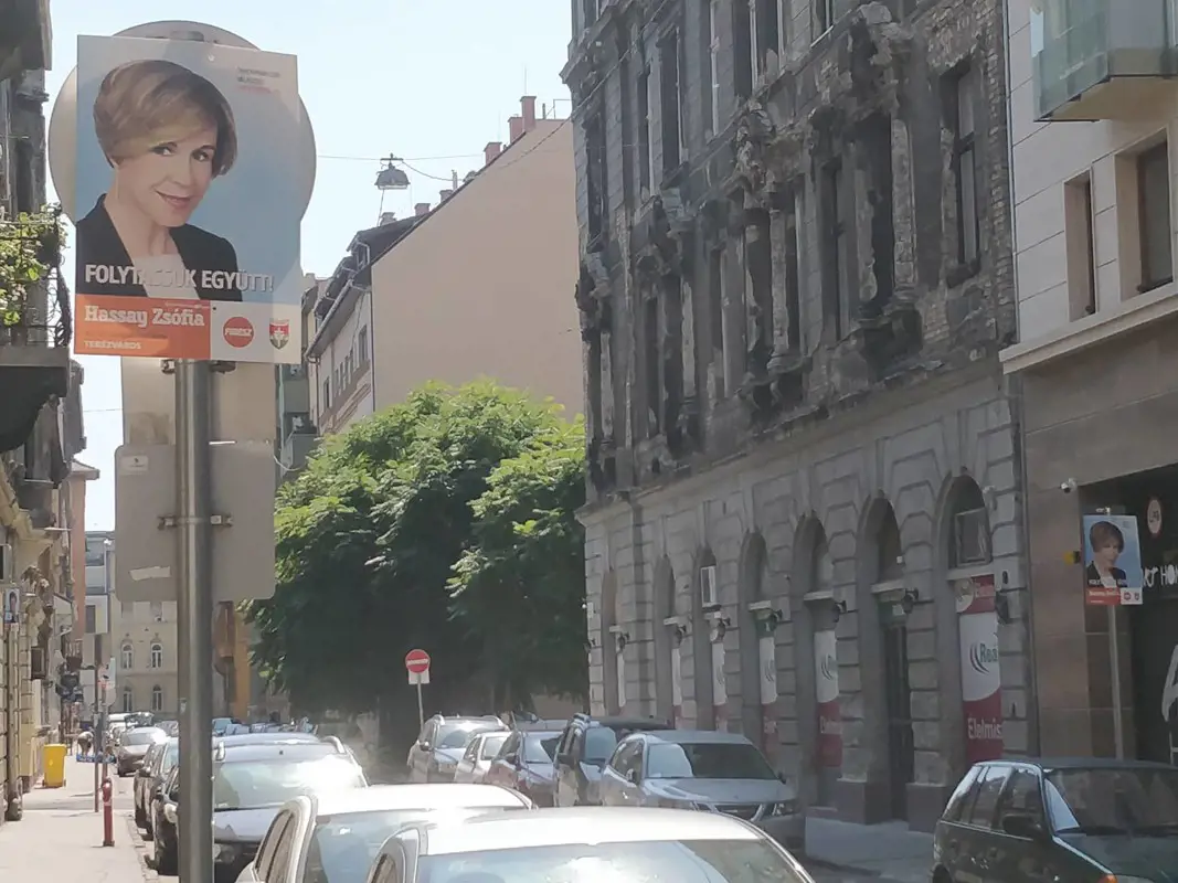 Bár még négy nap van a kampányrajtig, ez a Fideszt a legkevésbé sem zavarja Terézvárosban