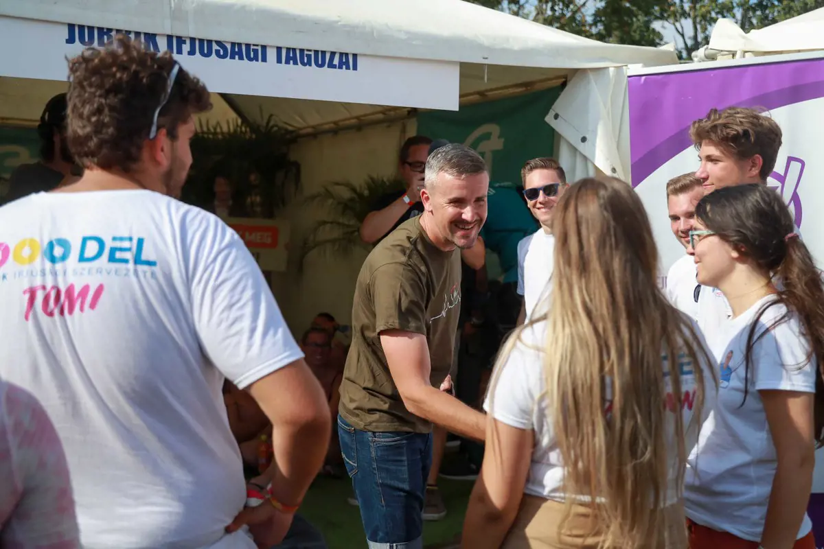 Republikon: A fiatalok aránya a Jobbik szavazói között a legmagasabb az ellenzéki összefogás pártjai közül